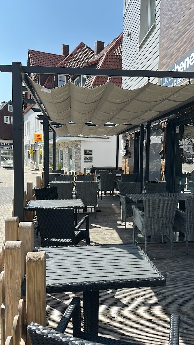 TUTTOBENE Pizzeria & Cafeteria