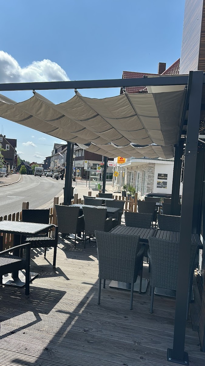 TUTTOBENE Pizzeria & Cafeteria Photo 7