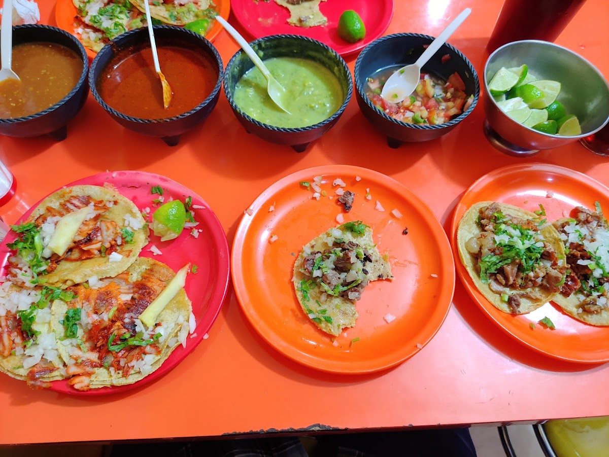Taquería La Salsa Mixe Photo 3