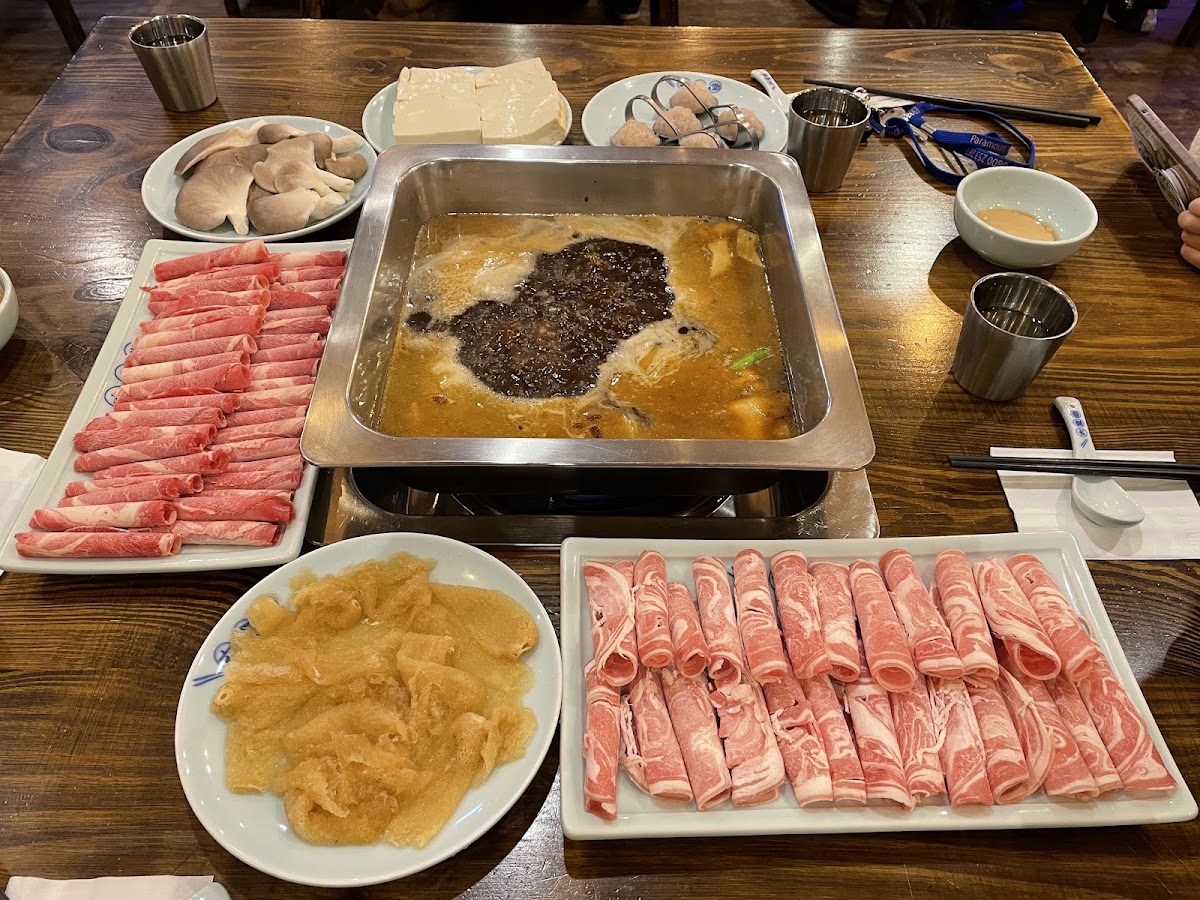 The Dining Hall Hot Pot大食堂火锅 Photo 3