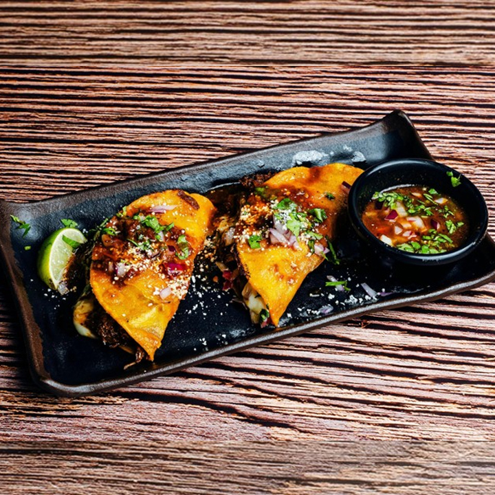 Bandoleros Tacos and Tequila Garden Photo 9