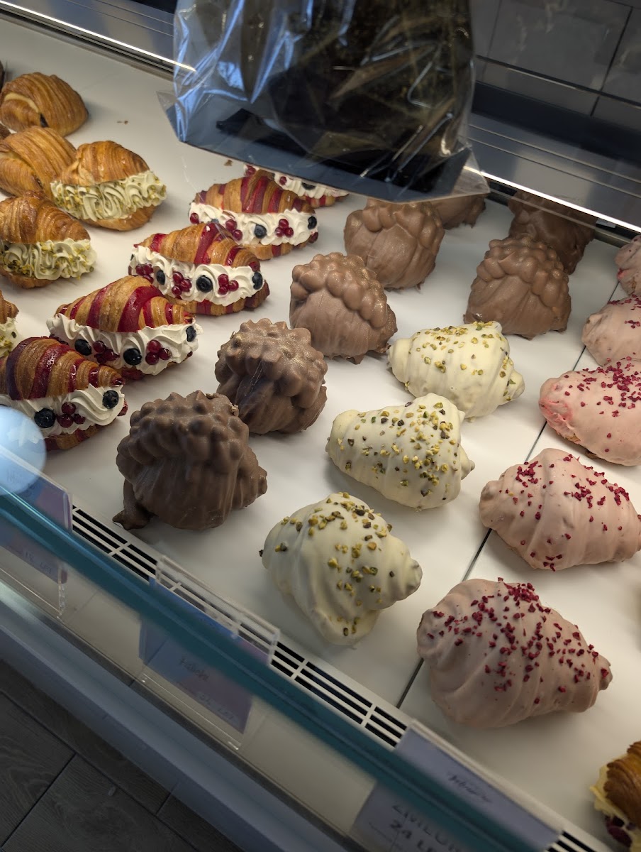 FRYDAY Pitesti Photo 10