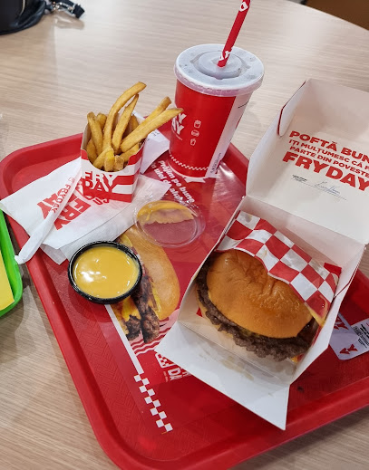 FRYDAY Pitesti Photo 2