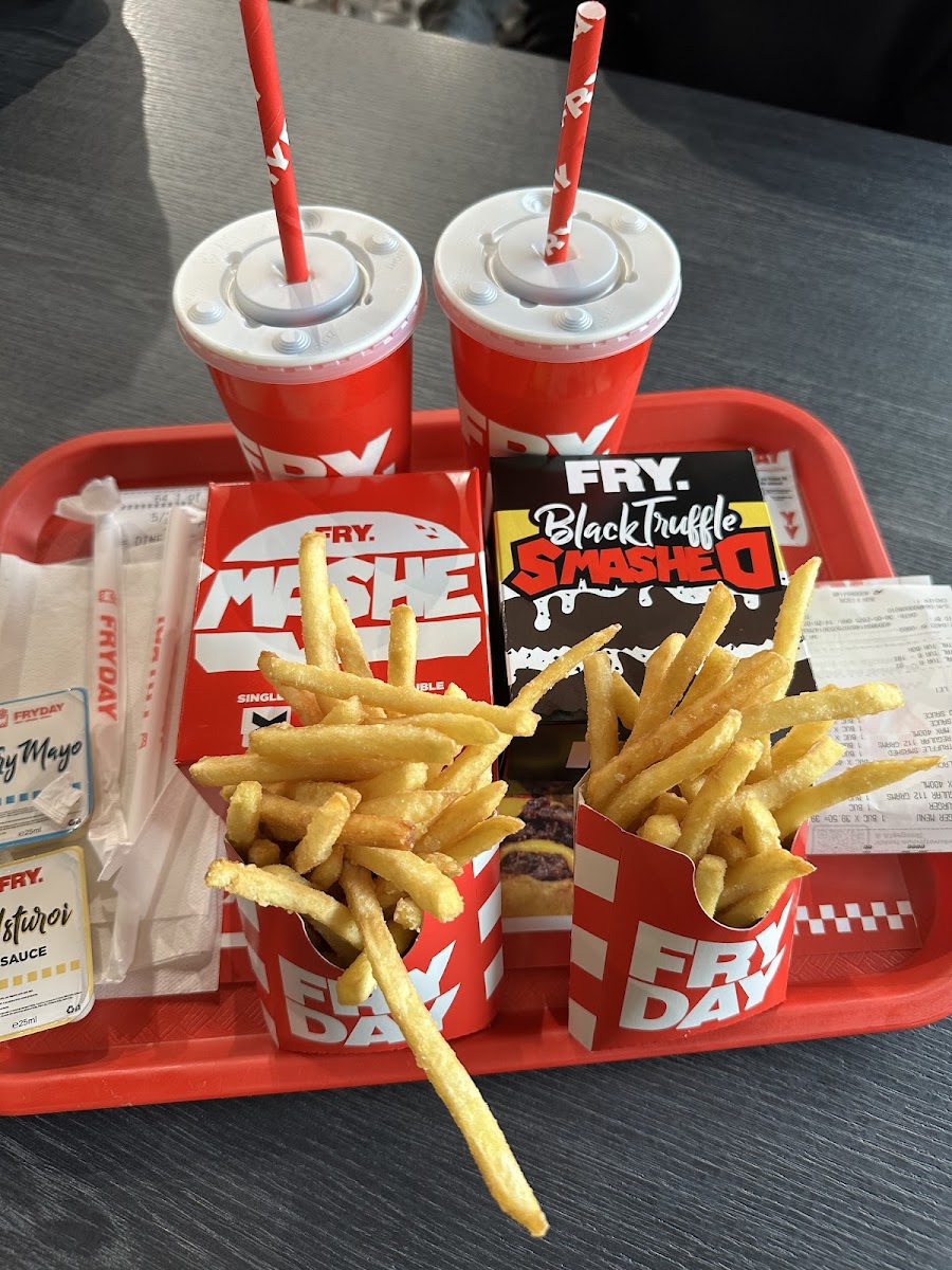 FRYDAY Pitesti Photo 4