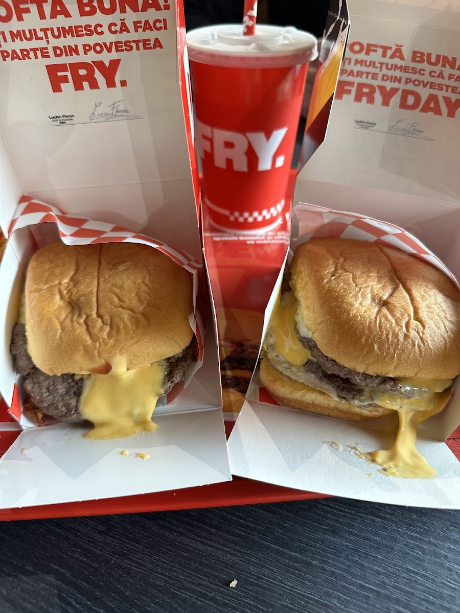 FRYDAY Pitesti Photo 7