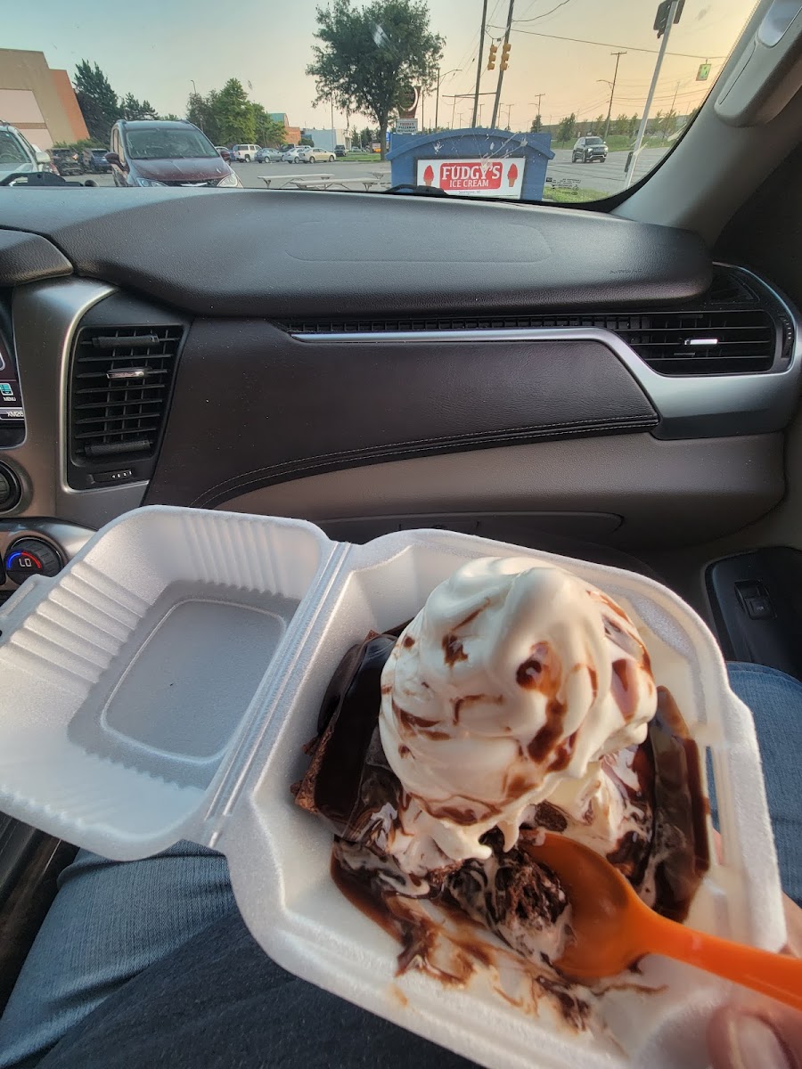Fudgy’s Ice Cream Photo 4