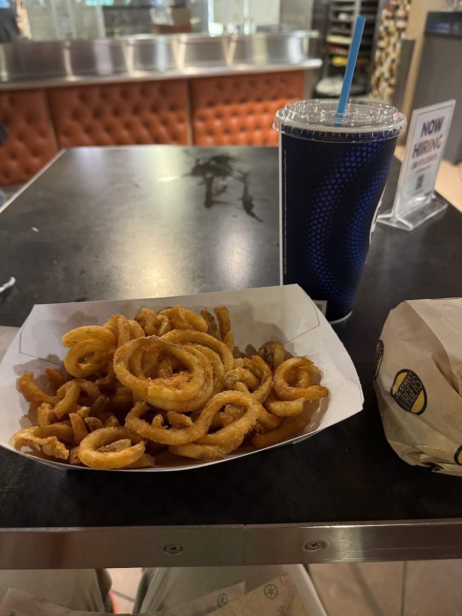 DUB Street Burgers Photo 3