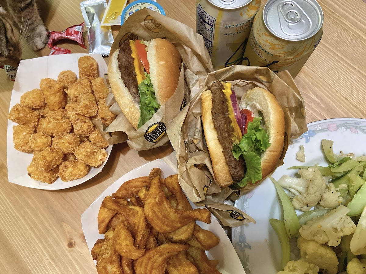 DUB Street Burgers Photo 9