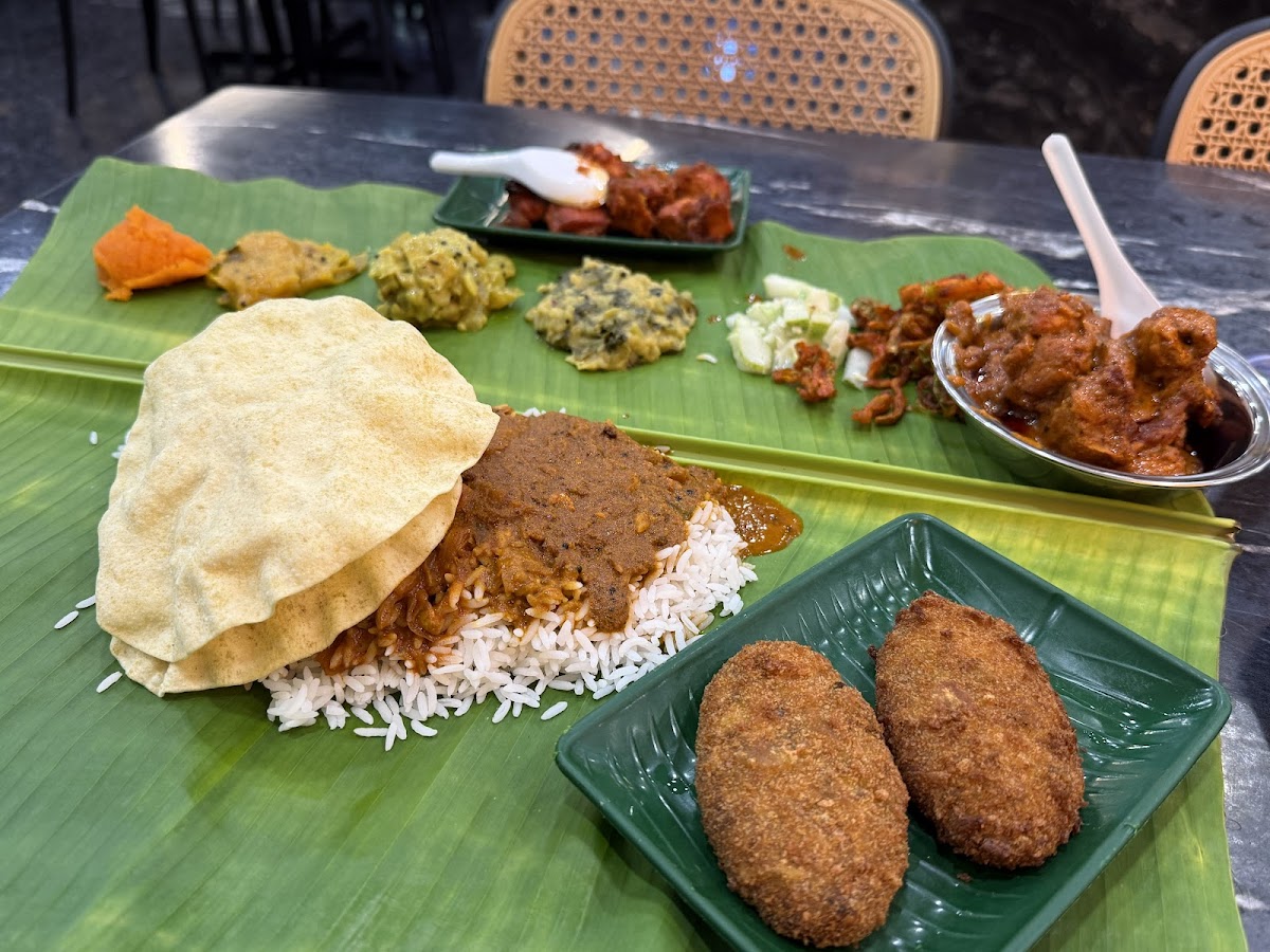 Maya @ Solaris Banana Leaf Photo 4