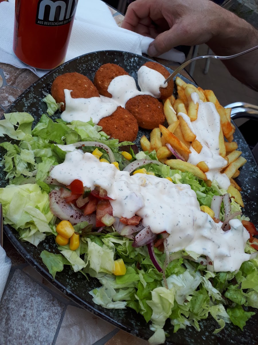 Bist Kebaphaus & Pizzeria Photo 10
