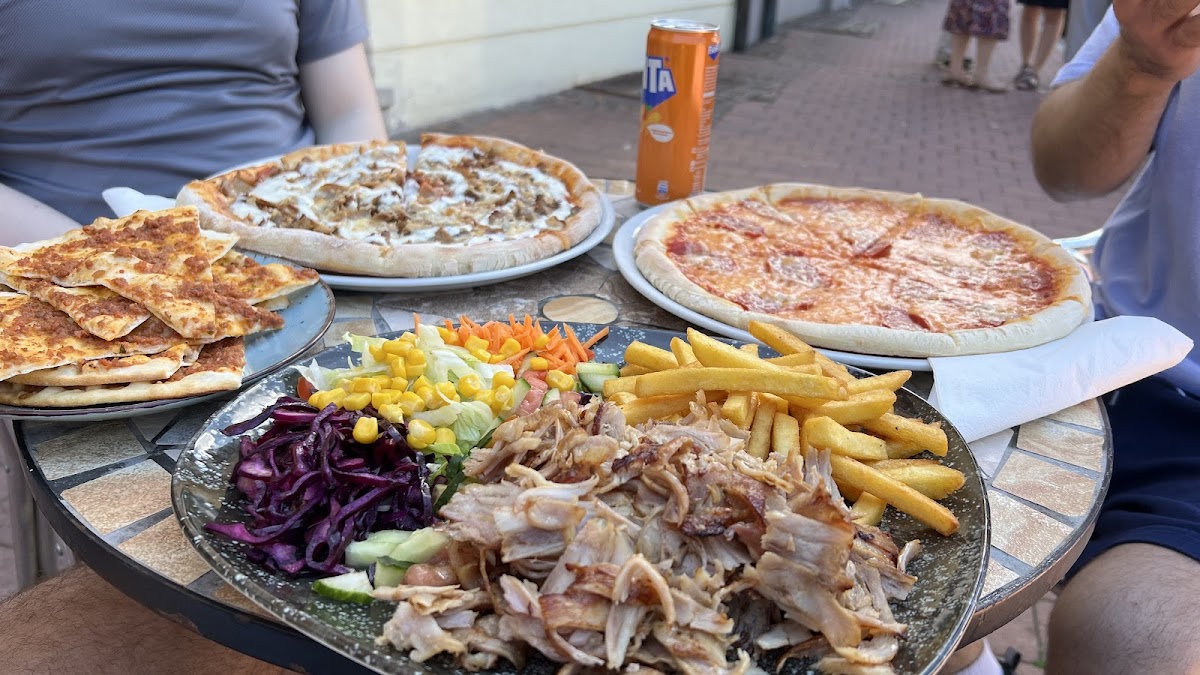 Bist Kebaphaus & Pizzeria Photo 2