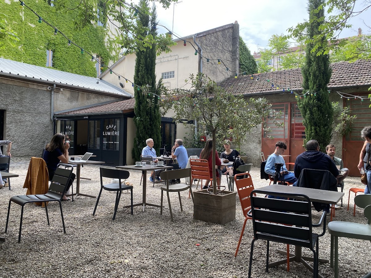 Café Lumière