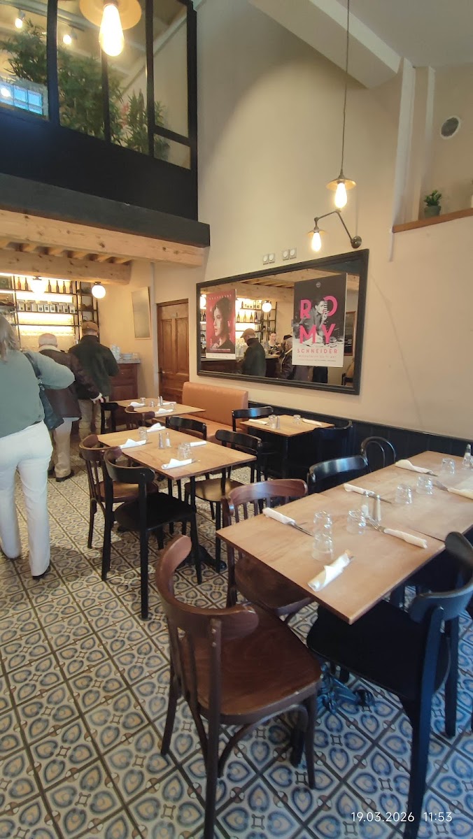 Café Lumière Photo 4