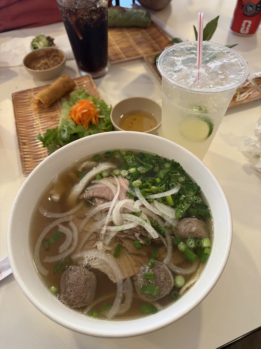 Pho Basil Photo 4