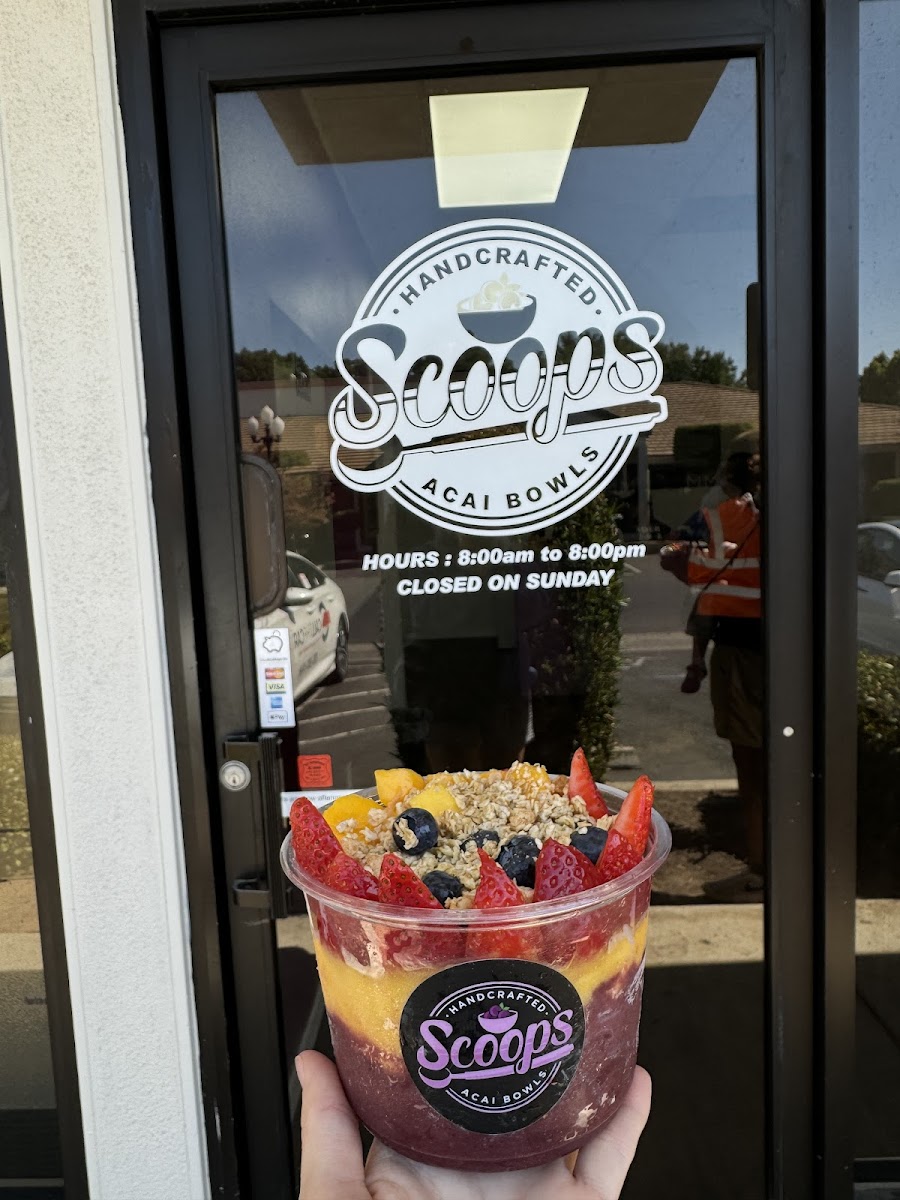 Scoops Handcrafted Acai Bowls Photo 8