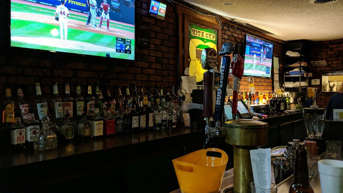 Nite-Cap Tavern Photo 3