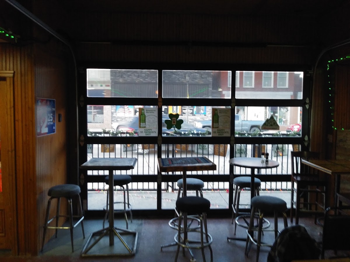 Nite-Cap Tavern Photo 4