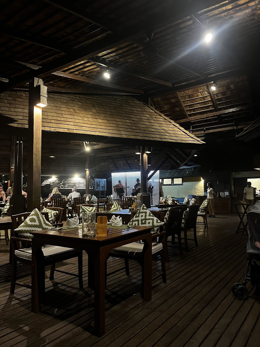 Prasuthon Restaurant