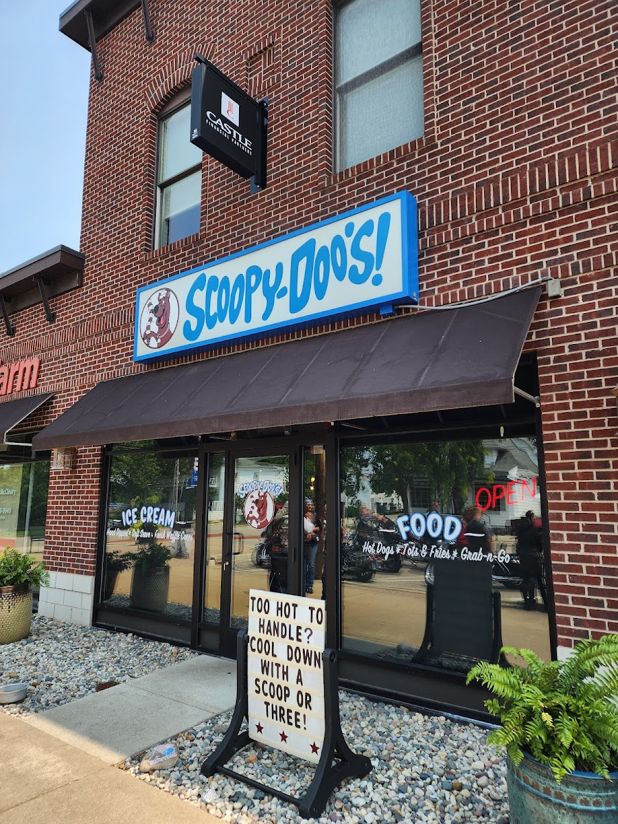Scoopy Doo's Old Fashioned Ice Cream Photo 4