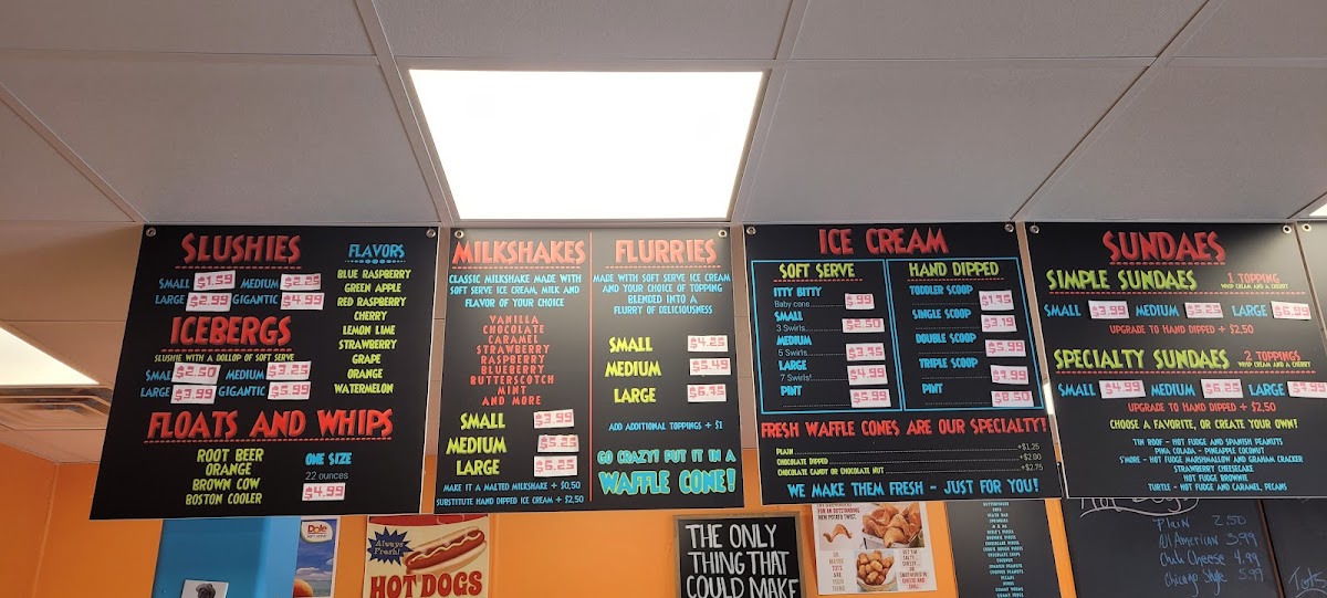 Scoopy Doo's Old Fashioned Ice Cream Photo Menu 3