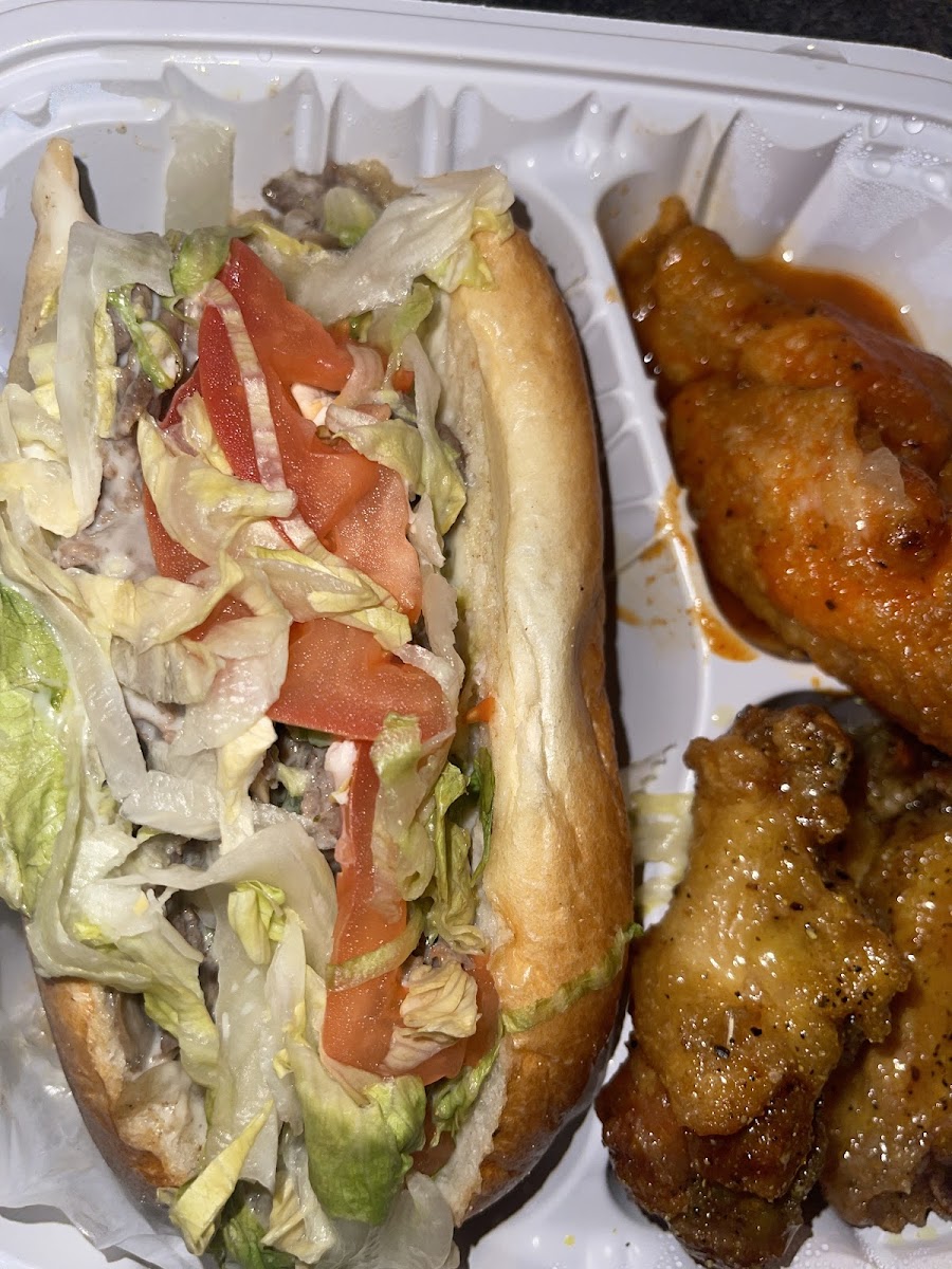 Lucky Wing Photo 10