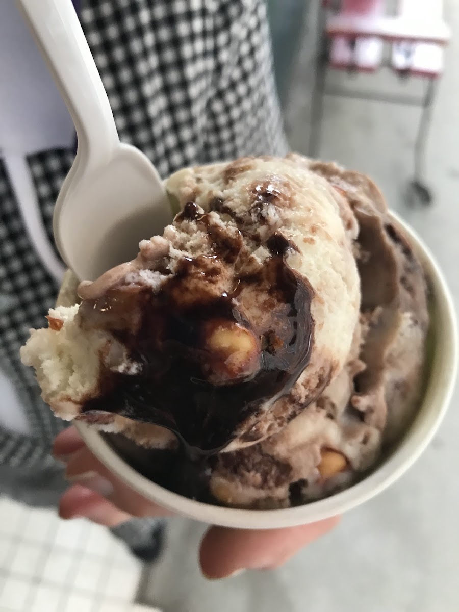 Dave & Andy's Homemade Ice Cream Photo 9