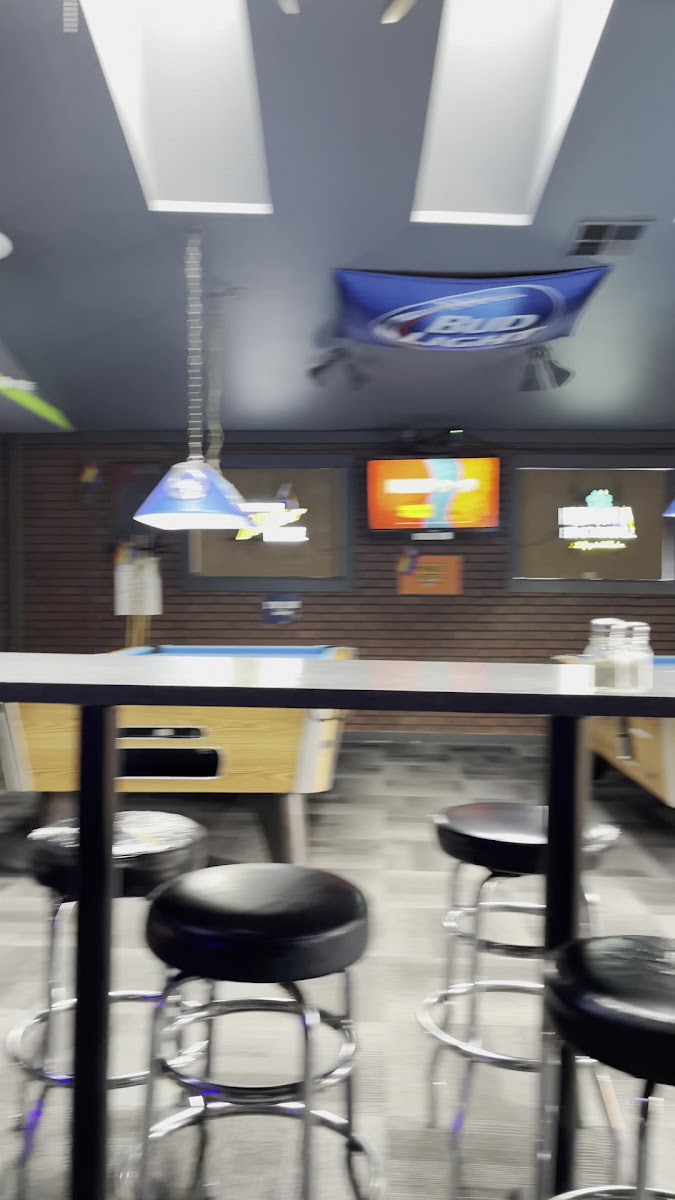 Hard Luck Bar & Grill Photo 2