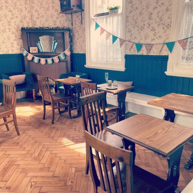 Queenie's Vintage Tearoom