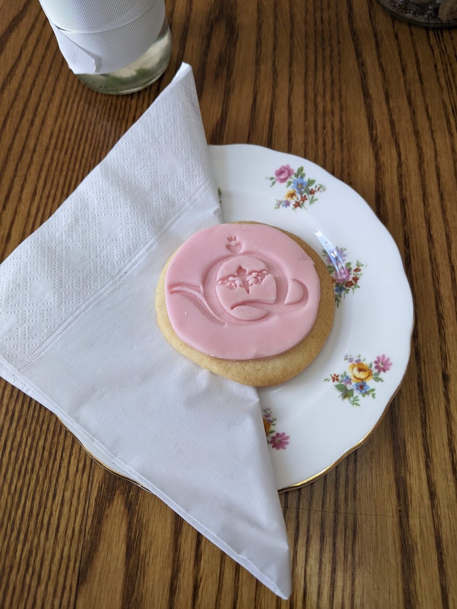 Queenie's Vintage Tearoom Photo 5