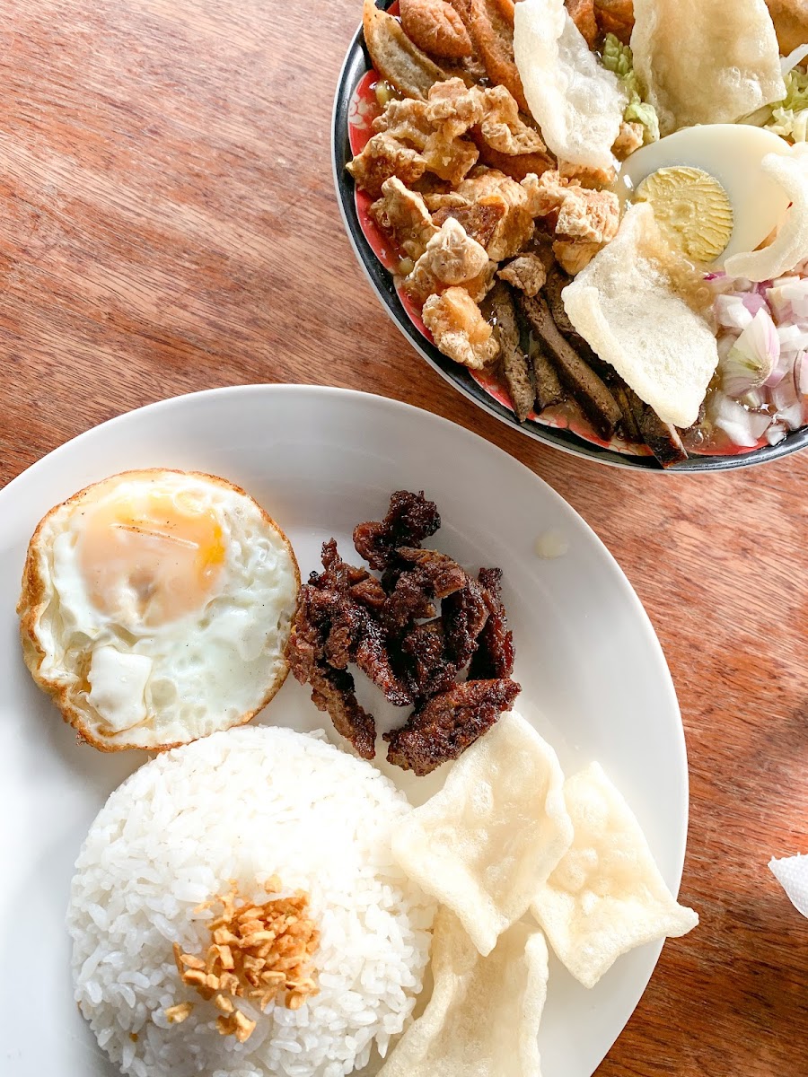 Nog's Lomi House and Rebusadohan Photo 5