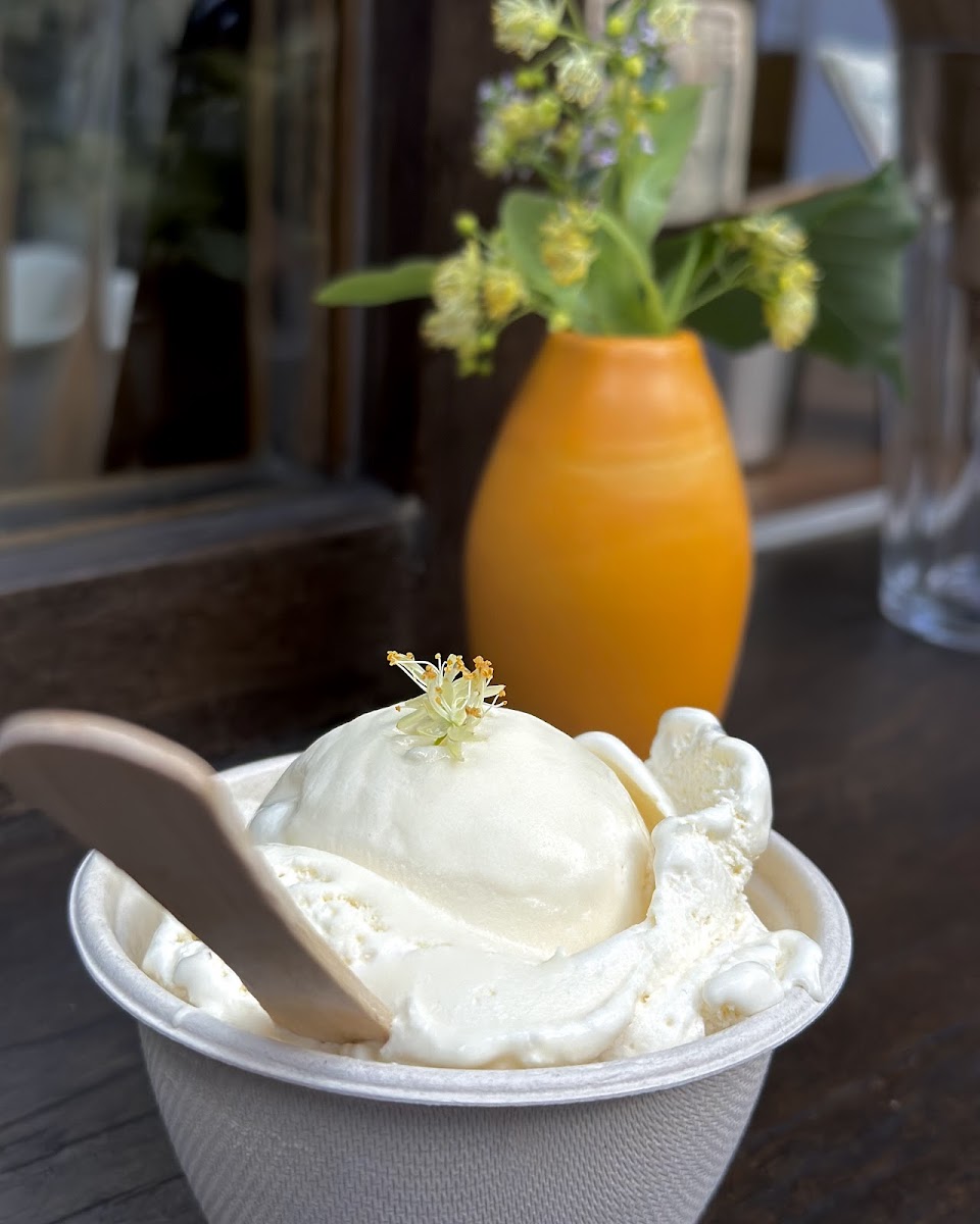 Ice Cream Window Photo 2