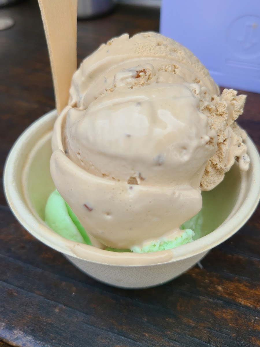Ice Cream Window Photo 4