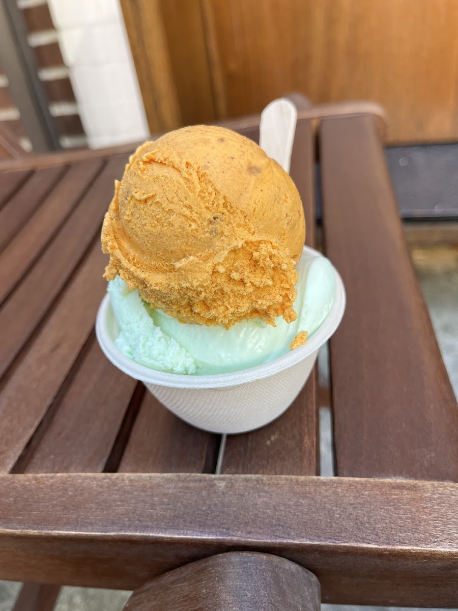 Ice Cream Window Photo 7