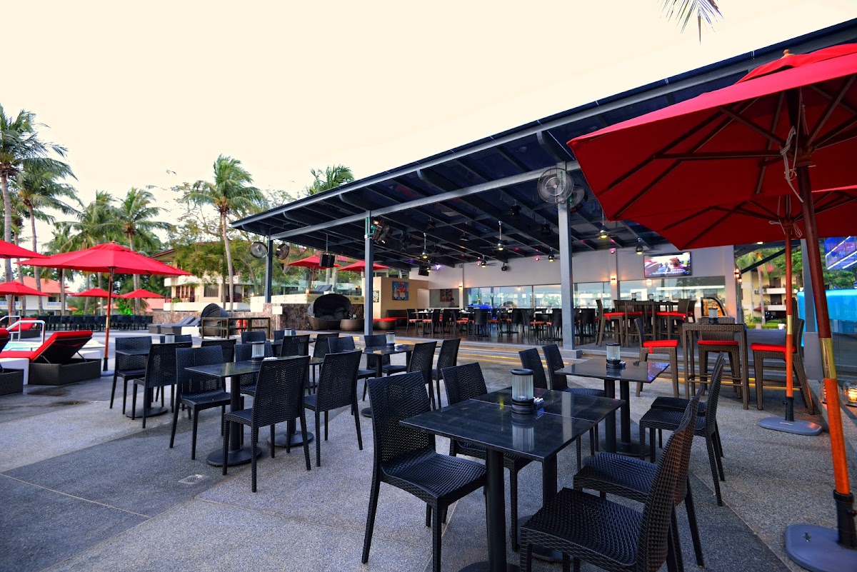 Glass Bar