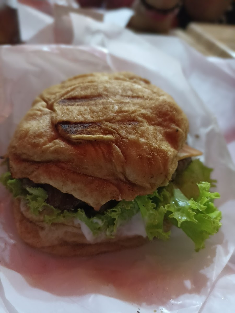 BBB Alabang Northgate (Big Better Burgers) & Moonleaf Alabang Photo 7