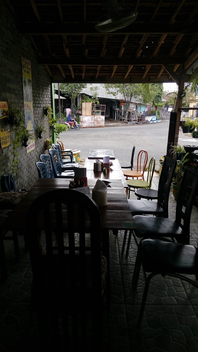 Kedai Pelangi Jaya Bu Suradi Photo 2