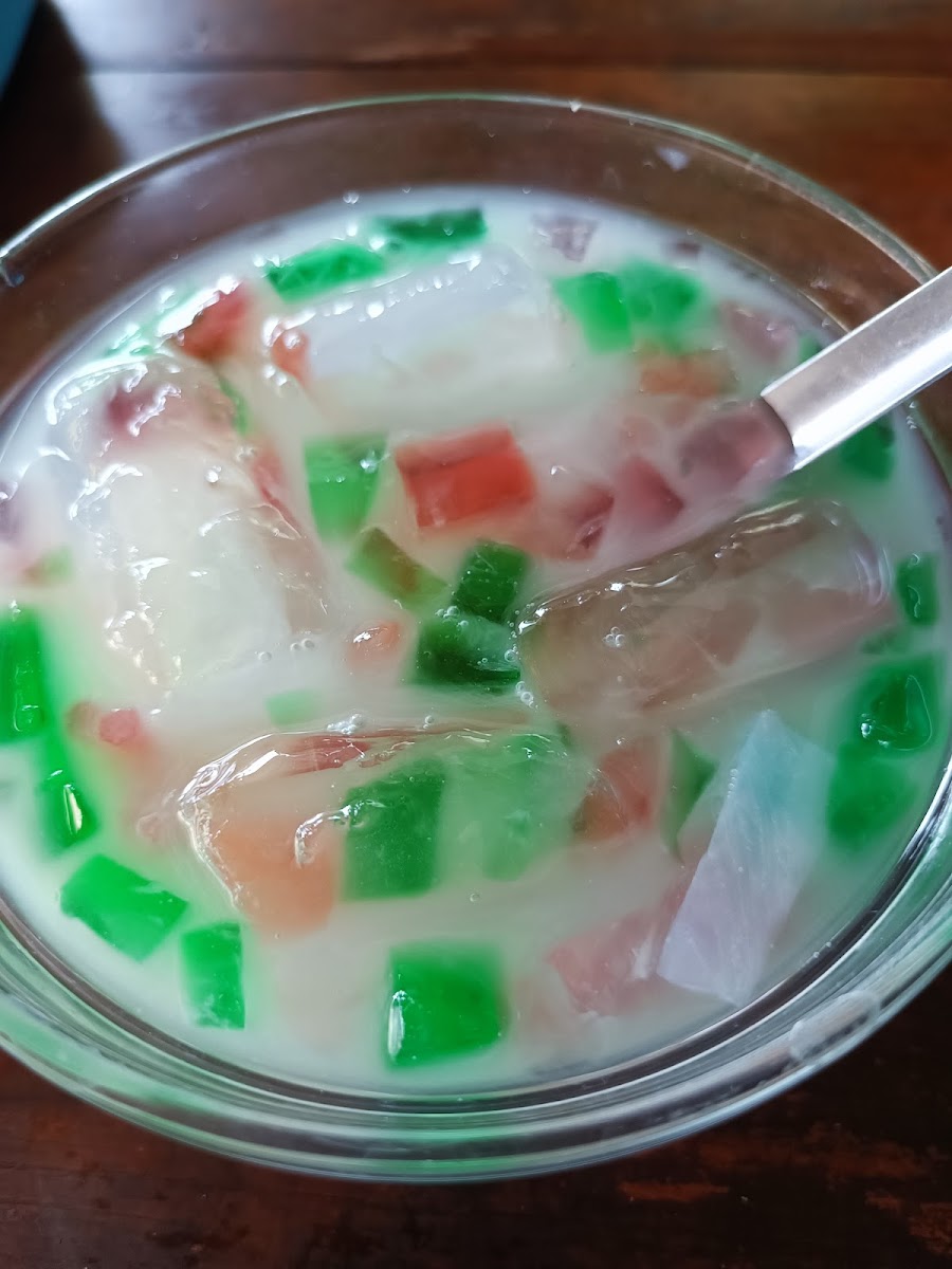 Kedai Pelangi Jaya Bu Suradi Photo 3