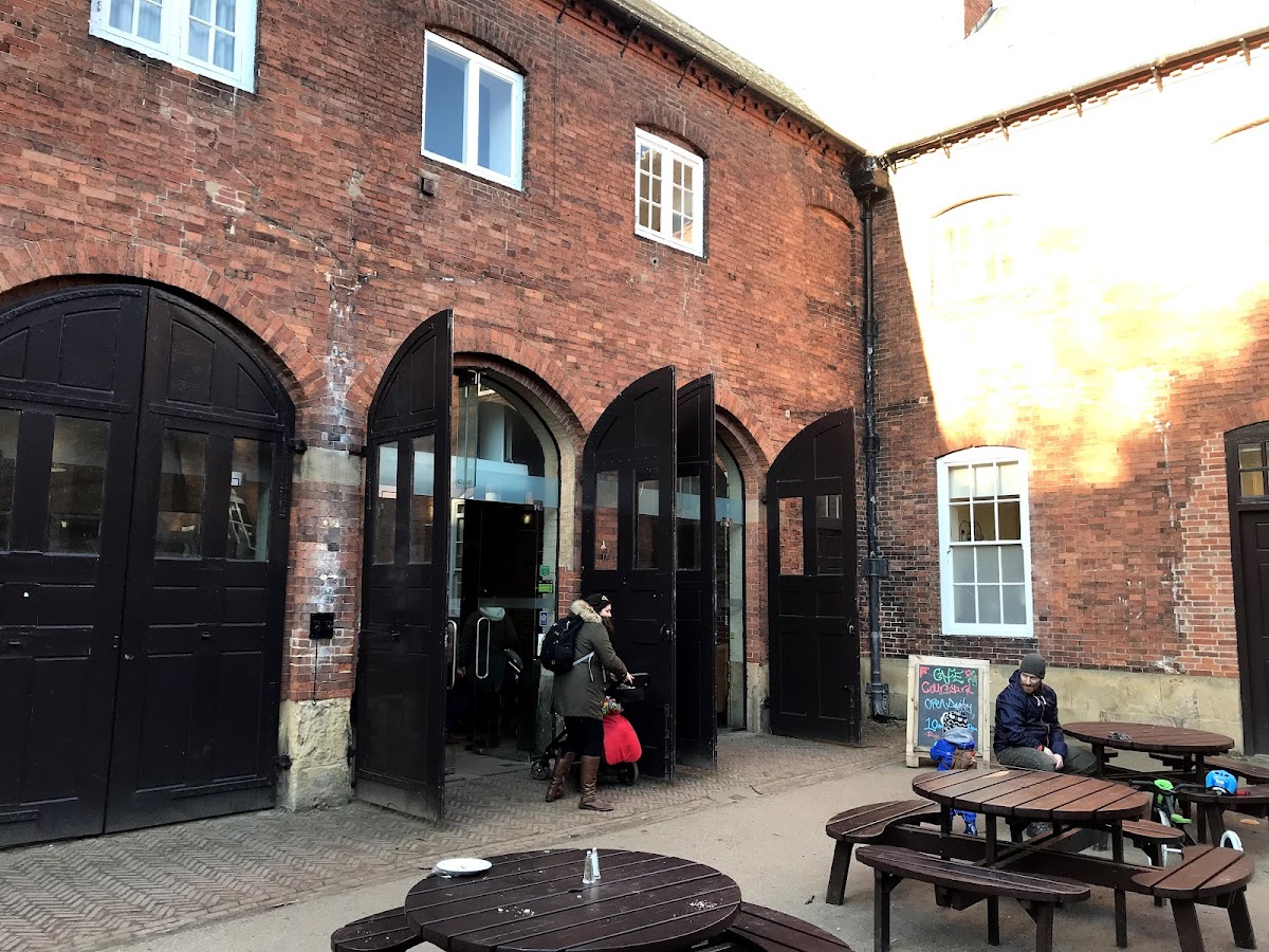 Wollaton Cafe Photo 3