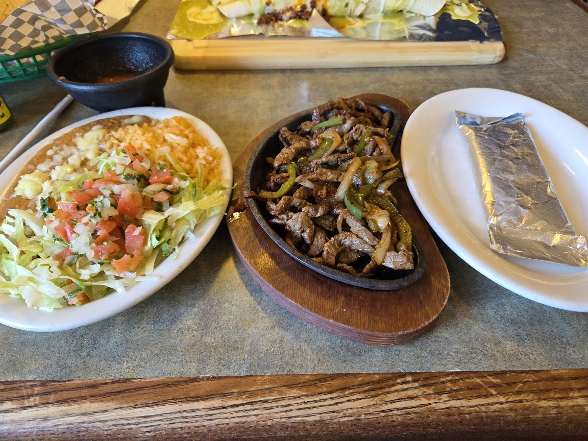 El Zarape Mexican Restaurant Photo 7