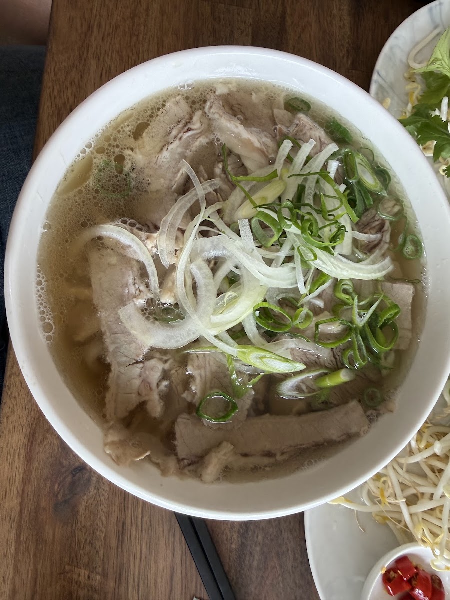 Pho Huy Restaurant Photo 3