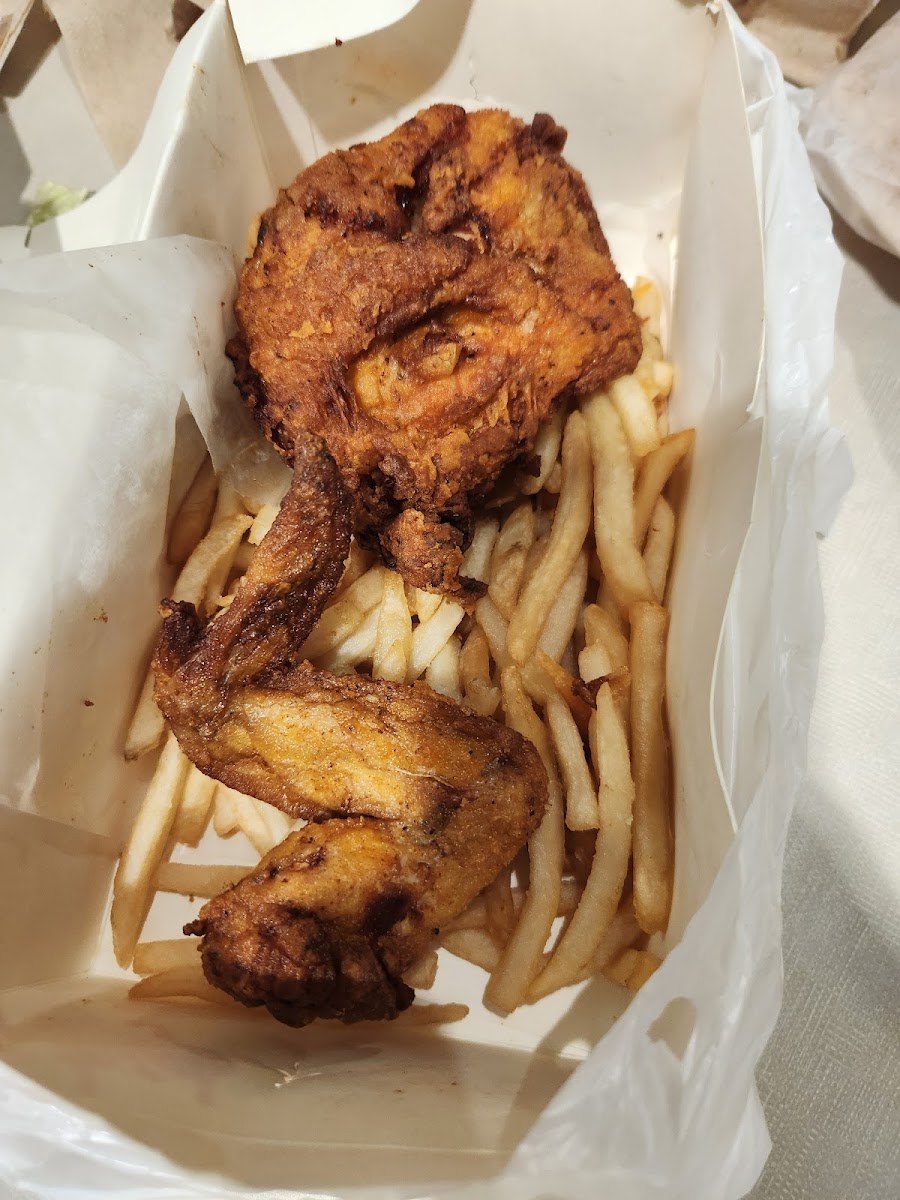N Y Chicken & Biscuits Photo 9