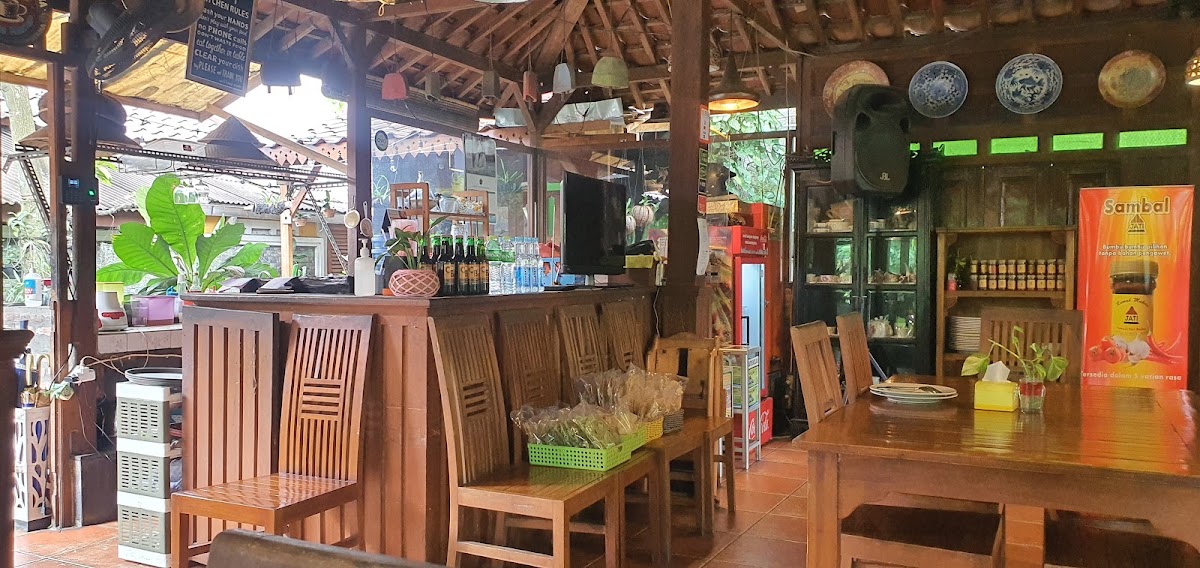 Rumah Makan Jati