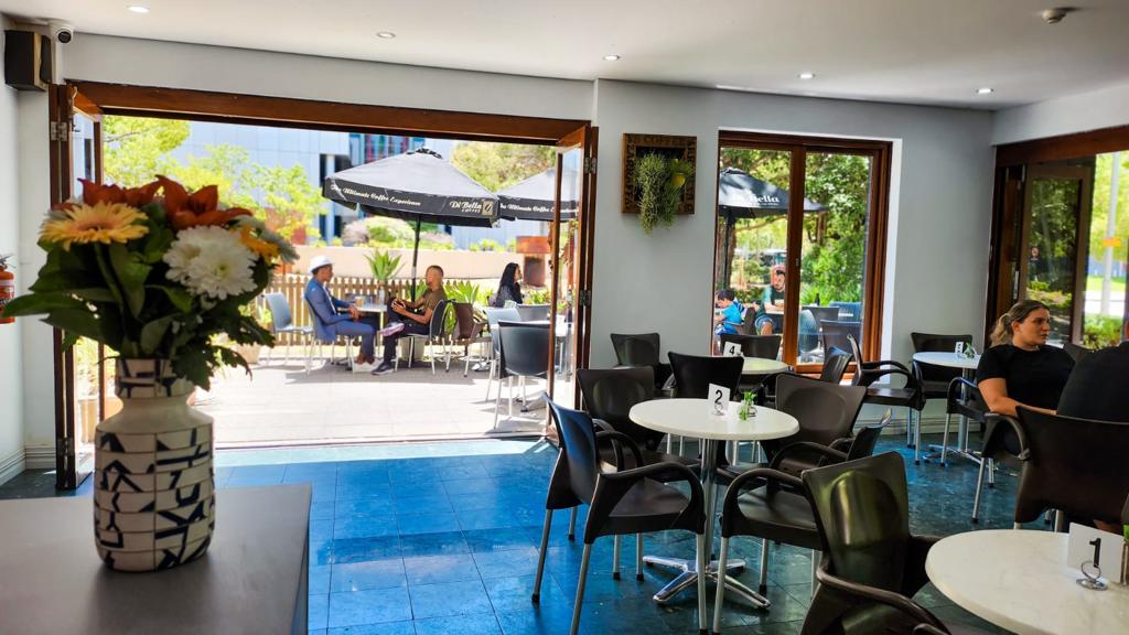 Do Canto Cafe