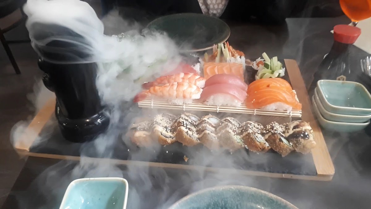ZenZen SUSHI&MORE Photo 2