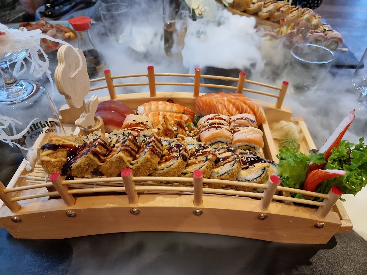 ZenZen SUSHI&MORE Photo 3