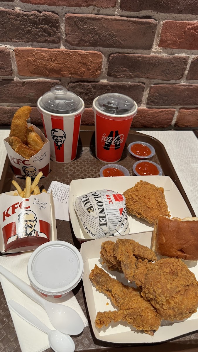 KFC Paradigm Mall JB Photo 5
