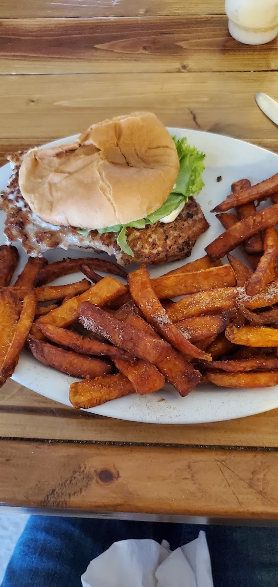 Crossroads Bar & Grill Photo 5