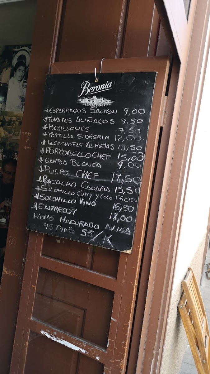 Tasca La Venta de la Esquina Photo Menu 4