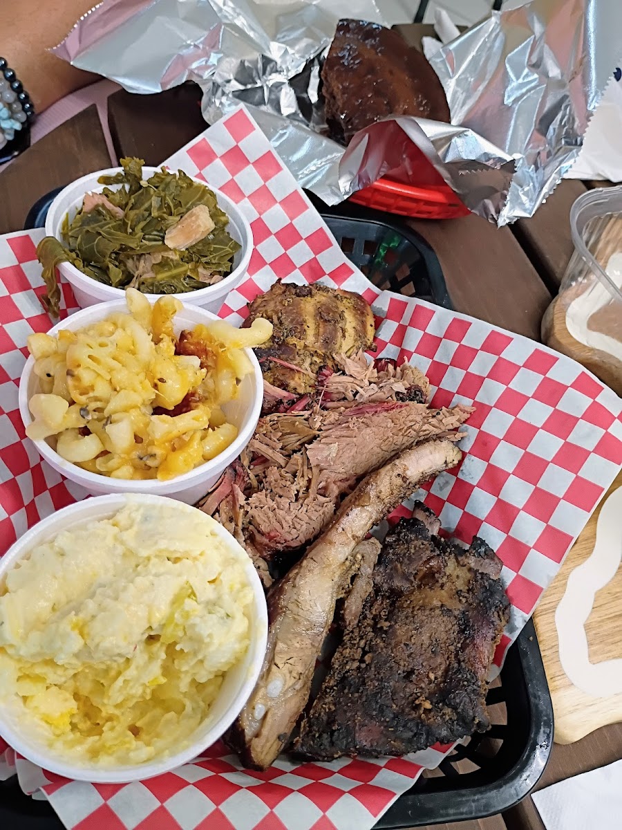 Country BOI BBQ - The Smoke Shack Photo 5