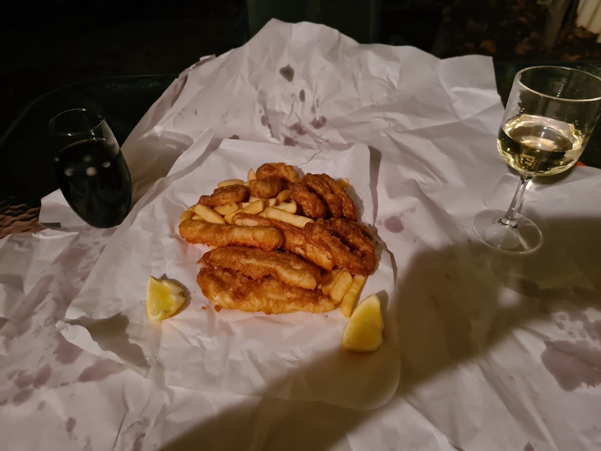 Woodlands Fish and Chips Photo 10